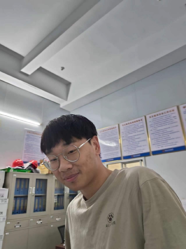 牛子弟的第一张照片--认干亲服务网