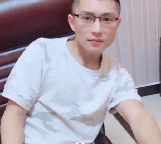 辉辉辉的第二张照片--认干亲服务网