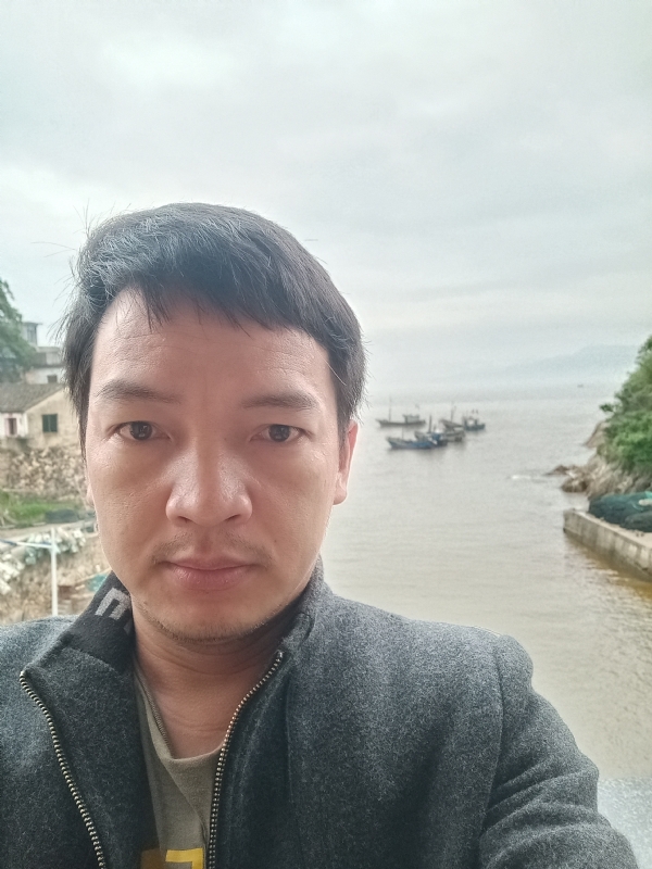 啊亮的第一张照片--认干亲服务网