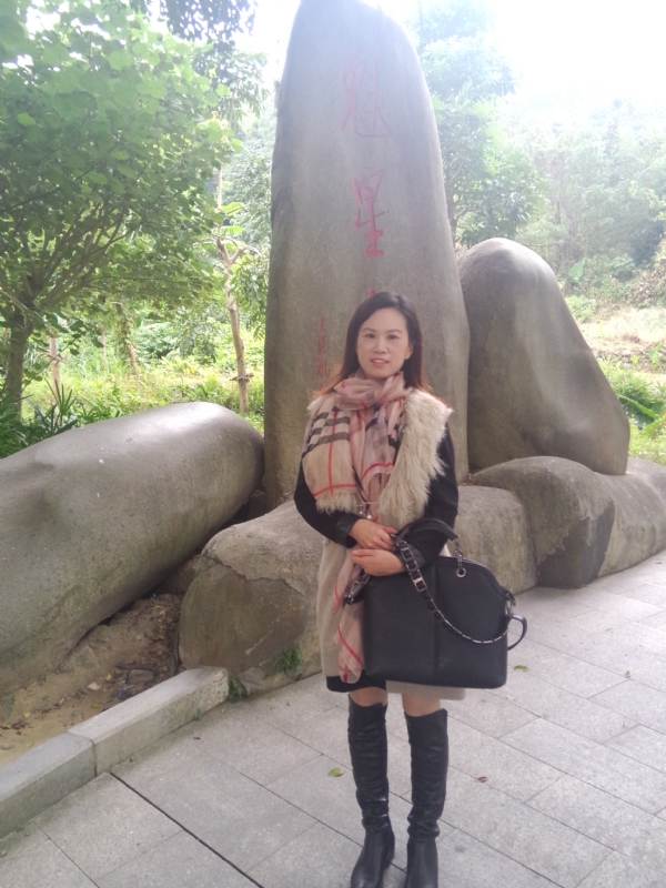 E欣的第一张照片--认干亲服务网