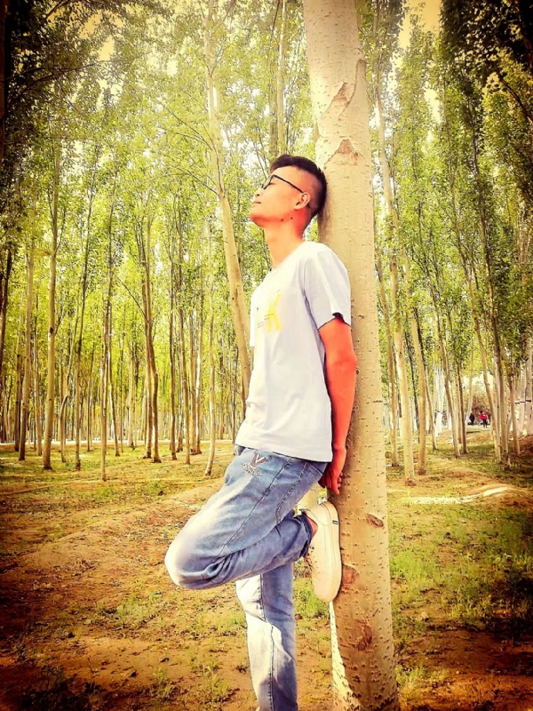 绝卓苦坚的第一张照片--认干亲服务网