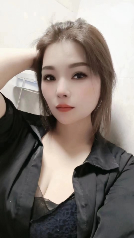 爱笑的女孩的第二张照片--认干亲服务网