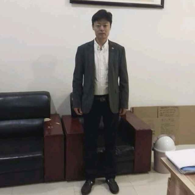 蓝天白云的第一张照片--认干亲服务网