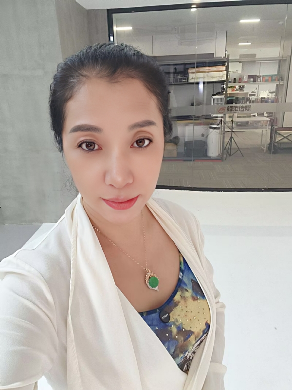 仝馨的第二张照片--认干亲服务网