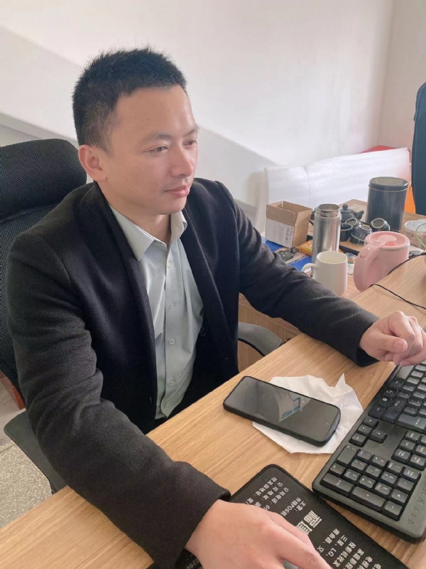 落叶知秋的第一张照片--认干亲服务网