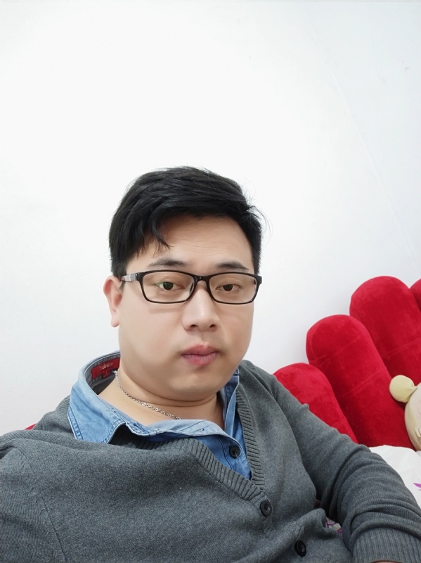 何必在亿的第一张照片--认干亲服务网