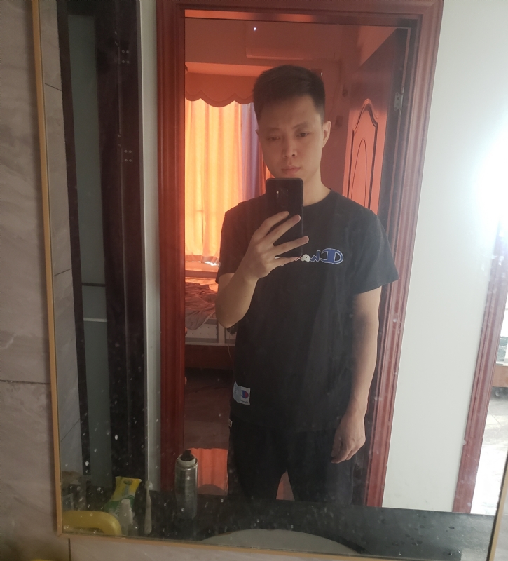 三横一竖的王的第一张照片--认干亲服务网