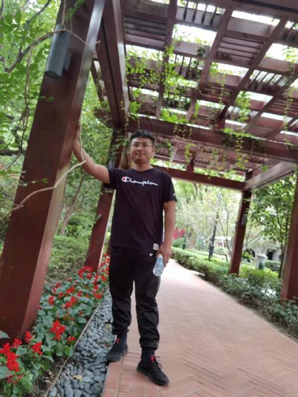 会飞的鱼的第四张照片--认干亲服务网