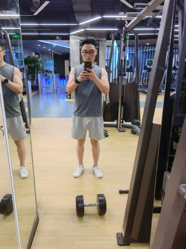 超哥的第一张照片--认干亲服务网