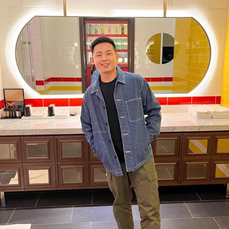 孤獨的男人的第二张照片--认干亲服务网