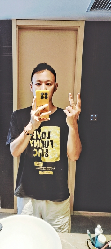 涵涵在的第一张照片--认干亲服务网