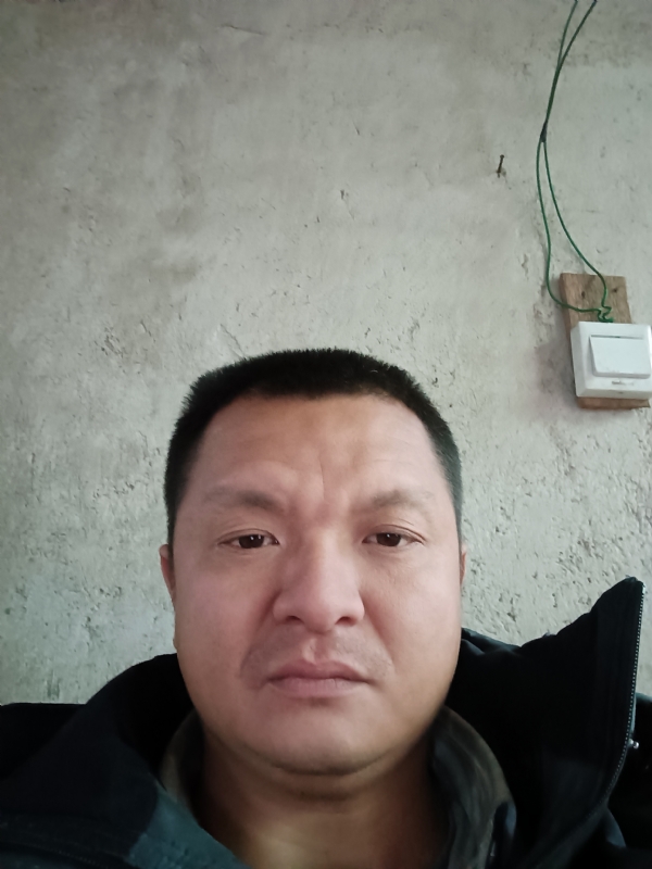 兰成龙的第三张照片--认干亲服务网