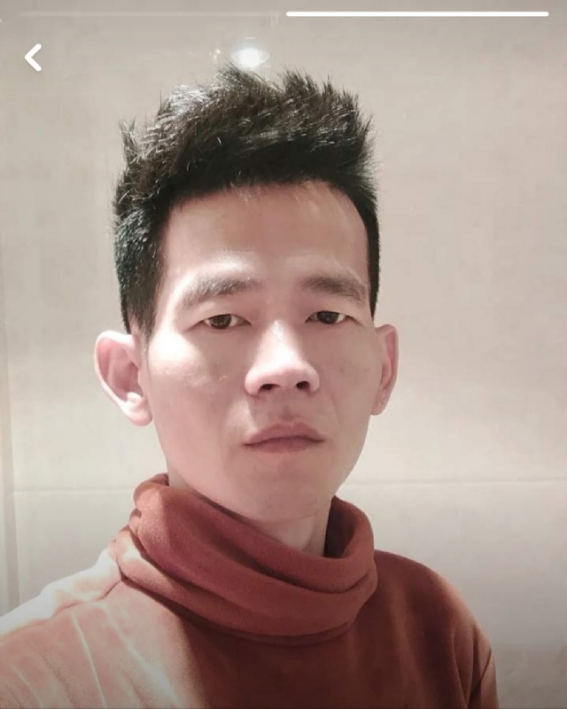 白了少年头的第一张照片--认干亲服务网