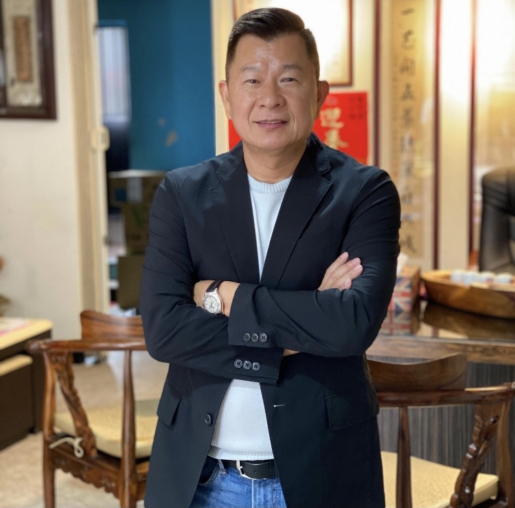 幸福余生的第一张照片--认干亲服务网