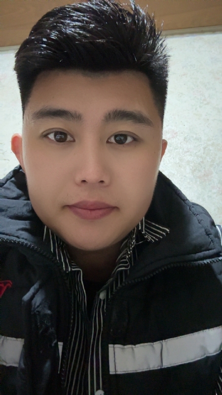 啊政的第二张照片--认干亲服务网