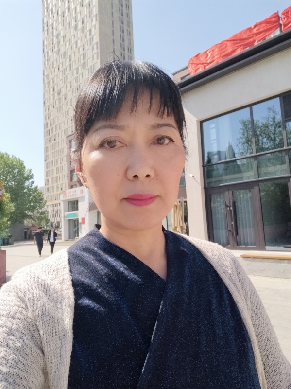 天山雪莲的第一张照片--认干亲服务网