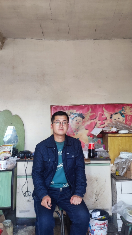 单身小王的第一张照片--认干亲服务网