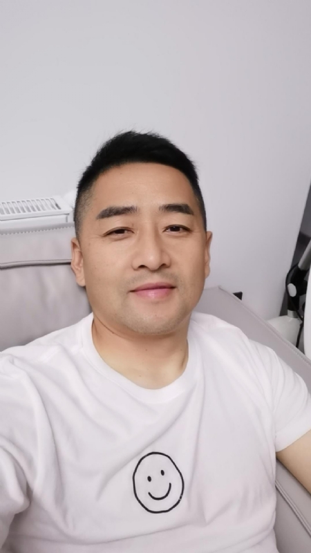 向阳而生的第一张照片--认干亲服务网