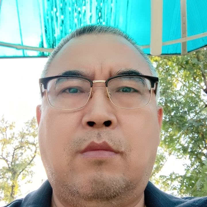 绿萝的第一张照片--认干亲服务网