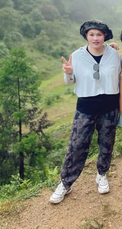 小芮的第一张照片--认干亲服务网