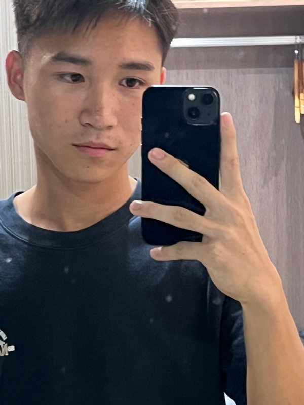 画家的第二张照片--认干亲服务网