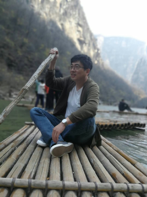 风被吹走了的第二张照片--认干亲服务网