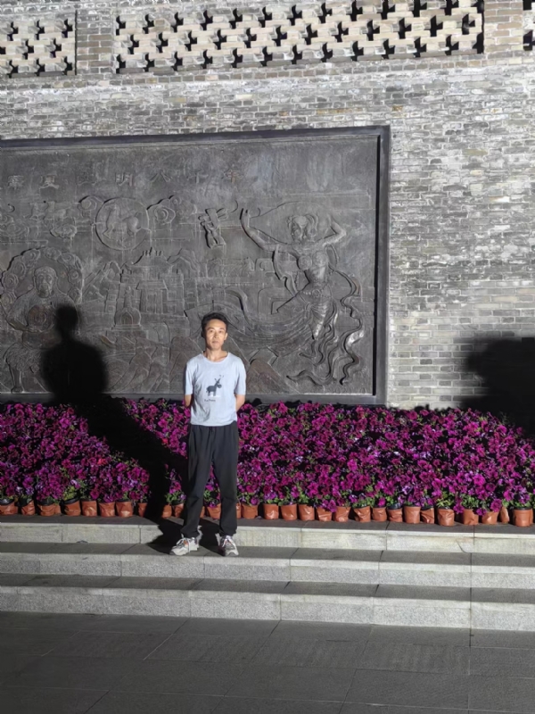 威风凛凛的第一张照片--认干亲服务网