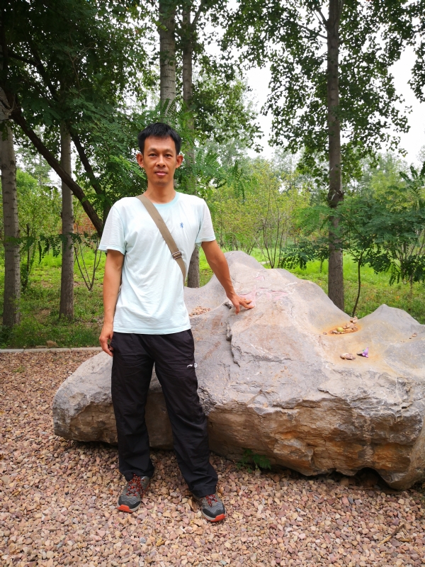 宠辱不惊的第一张照片--认干亲服务网