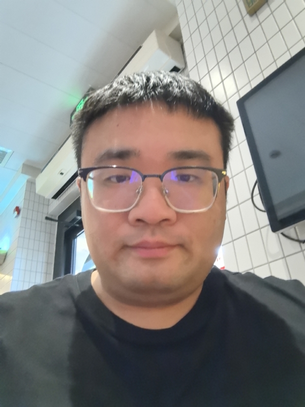 君临天下的第三张照片--认干亲服务网