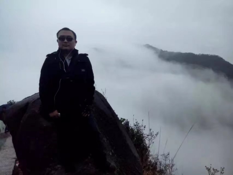 如影随形的第三张照片--认干亲服务网