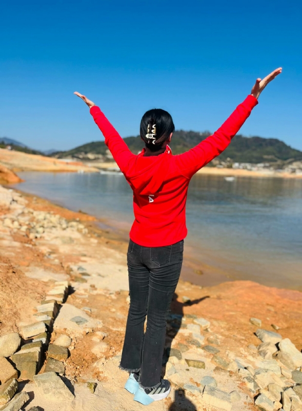 晚秋的第一张照片--认干亲服务网