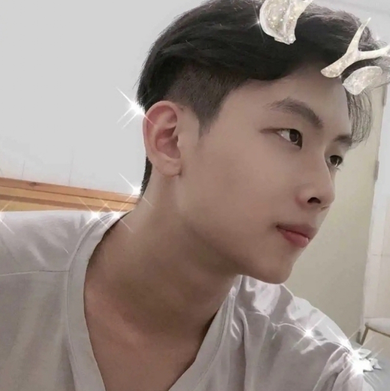 陆友的第一张照片--认干亲服务网