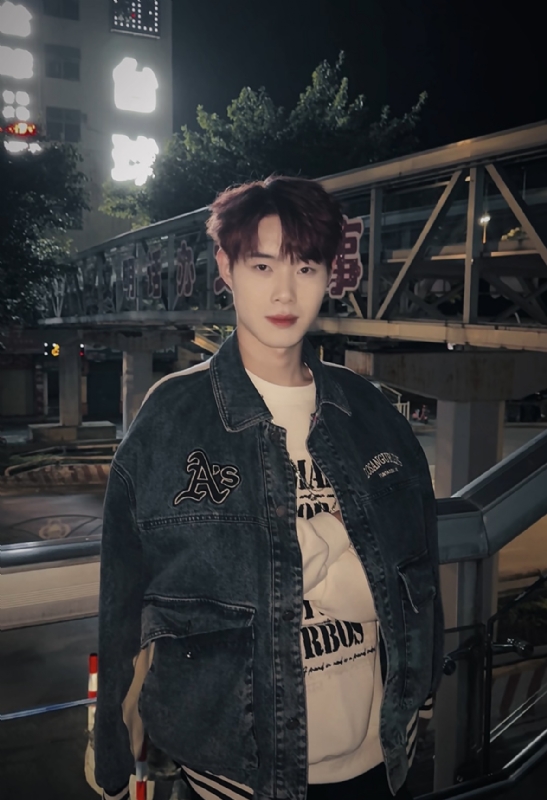 与宇的第三张照片--认干亲服务网