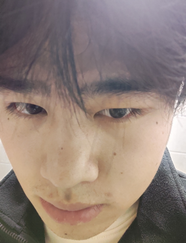 伤男的第一张照片--认干亲服务网