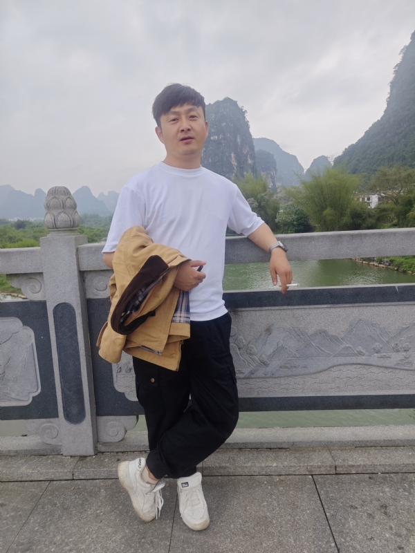 天选之人的第二张照片--认干亲服务网